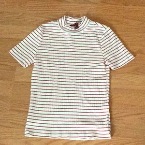 White and red striped semi turtle neck.